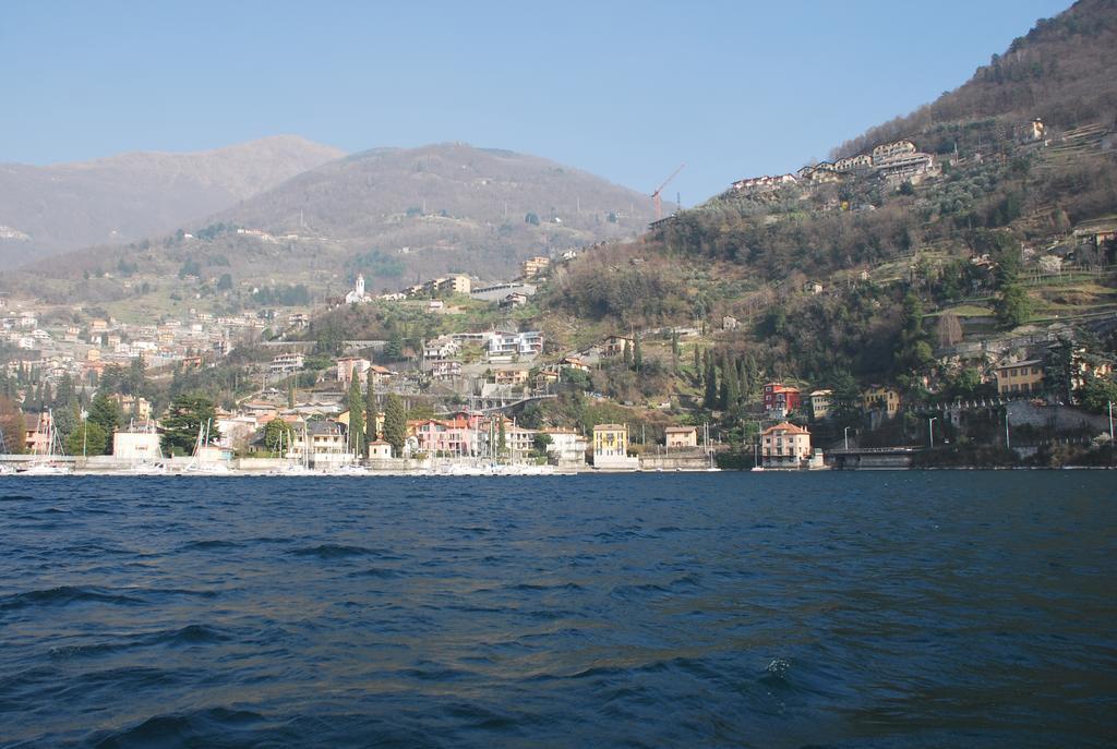 Ferienwohnung La Casa Azzurra Bellano Zimmer foto